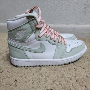 Womens Air Jordan 1 High OG 'Seafoam'